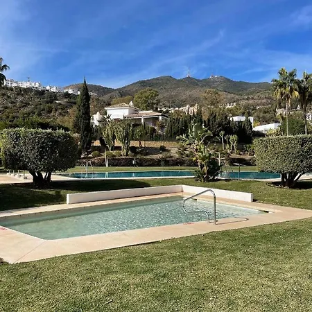 Villa Stunning With Sea Views & Jacuzzi